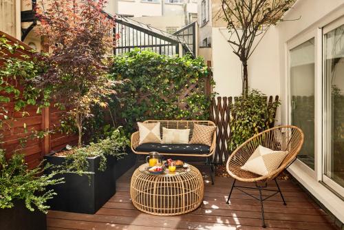 Stylish 2BR & 2BA with private terrace