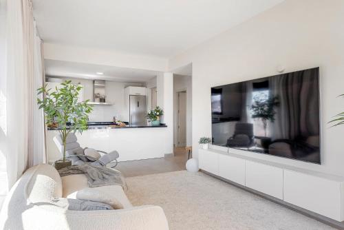 MEDANO4YOU Westside Penthouse