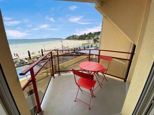 Appartement avec VUE MER EXCEPTIONNELLE plage de Trestraou à PERROS-GUIREC - Réf 510