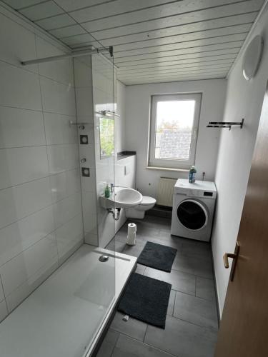 Koupelna v ubytování Gästehaus Engersen - Monteurswohnung