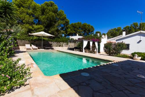 INNOUTHOME Chalet familiar con piscina privada numero u