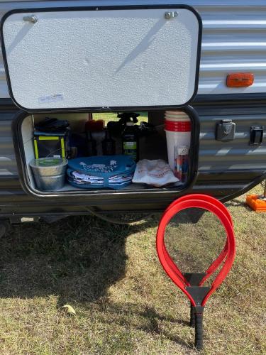 Φωτογραφία από το άλμπουμ του Modern Camper For Rent At Caddo Lake With Kayaks σε Oil City