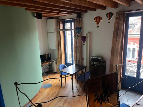 BNB MAX - Exclusive studio - Central station