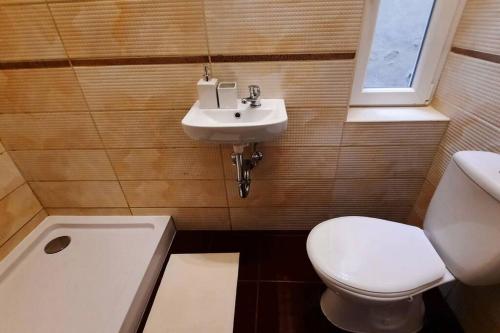 Private apartment near the Danube 1092 Budapest, 10 Ferenc körút Second staircase, third floor, door number 29. kép - 3