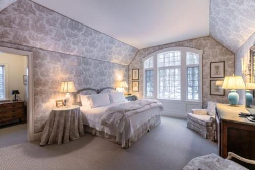Postel nebo postele na pokoji v ubytování Exceptional Luxury