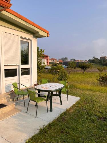 Casa Frutales - Landhaus mit Obst- und Blumengarten nahe Strand bei Finisterre