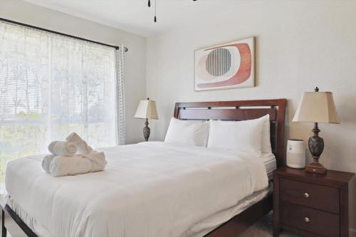 Кровать или кровати в номере 3-BD 2-BA Tranquil Rural Retreat - Perfect for 6