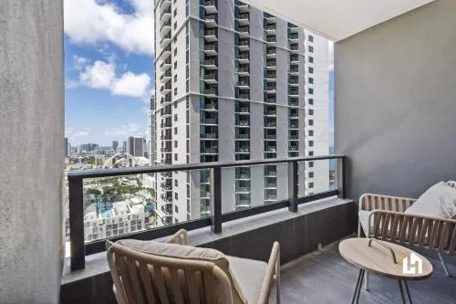 Stylish Apartments with Partial Ocean Views in Downtown! photo 91