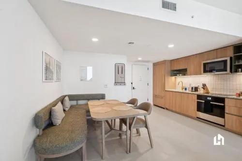 Stylish Apartments with Partial Ocean Views in Downtown! photo 95
