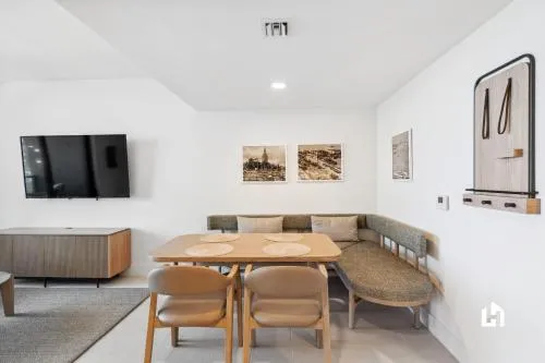 Stylish Apartments with Partial Ocean Views in Downtown! photo 96