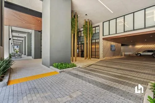 Stylish Apartments with Partial Ocean Views in Downtown! photo 37