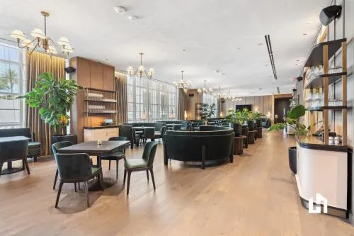 Stylish Apartments with Partial Ocean Views in Downtown! photo 6