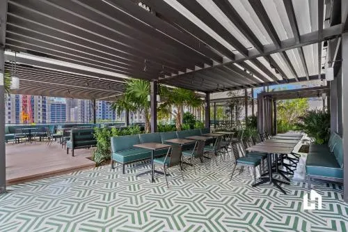 Stylish Apartments with Partial Ocean Views in Downtown! photo 25