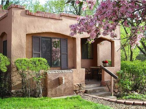 Gallery image of Town-N-Country Cottages in Manitou Springs