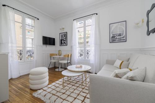 New Snug flat in the Heart of Le Marais