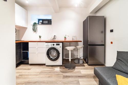 Dana-Charming Apartment and Very Central 1