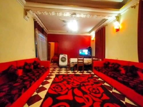 TV a/nebo společenská místnost v ubytování Nubian Paradise - Easy Check in 24 hr