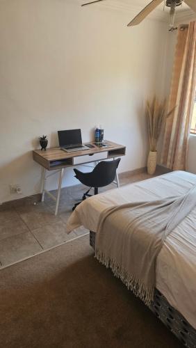 Kwa Mimi Guesthouseにあるベッド