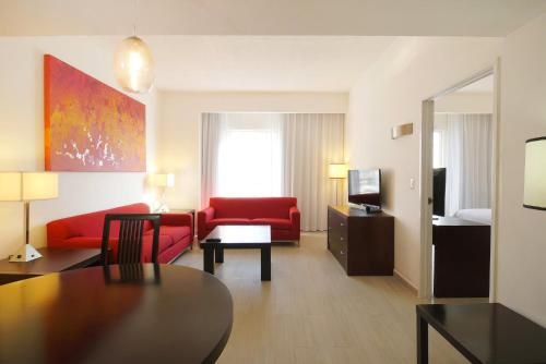 Μια τηλεόραση ή/και κέντρο ψυχαγωγίας στο Fiesta Inn Express Ciudad Obregón