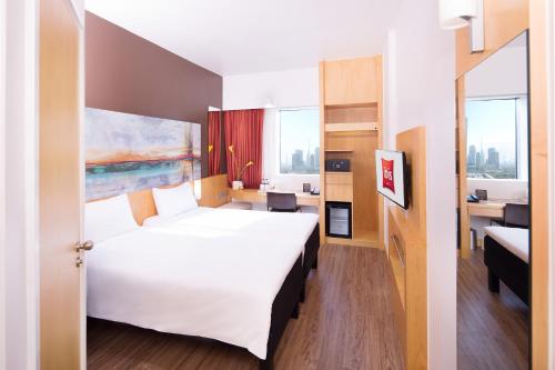 Ibis One Central - World Trade Centre Dubai Image