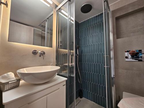 Athens Serenity by YHA