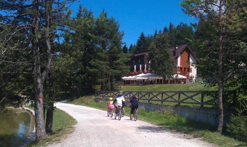 Gallery image of Hotel Rakitna in Rakitna