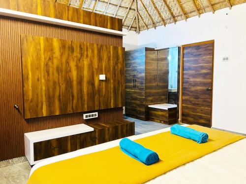 Imagen de la galería de Hampi Village Resort & Tutti Cafe, en Hampi