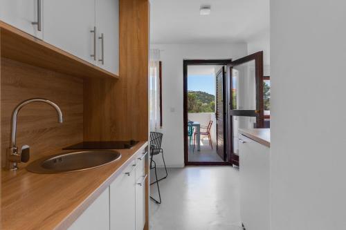 Apartments Jezera Lovišća