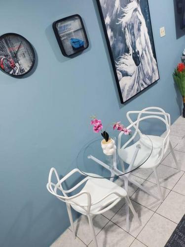 Un lugar para sentarse en New Kingston central location gated
