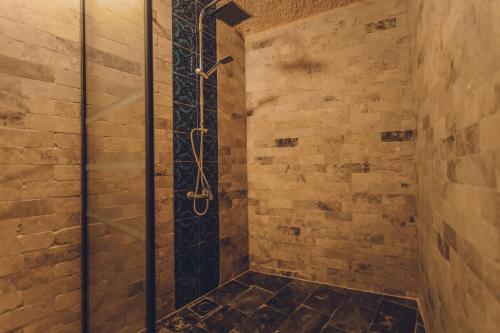 Pinhan Cave Suitesにあるバスルーム