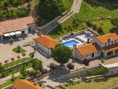 Holiday Home Villa Škavre by Interhome