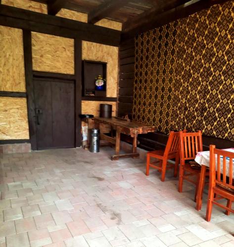 Ruang duduk di Pensiunea Bendorfeanu
