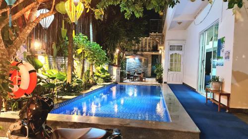 Bazén v ubytování Minh Trang Villa Hoi An -BBQ Garden nebo v jeho okolí