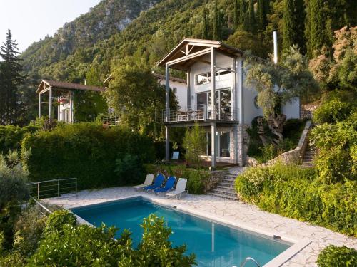 Villa Milos