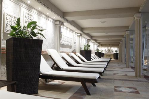 O zonă de relaxare la Strimon Garden Medical SPA Hotel