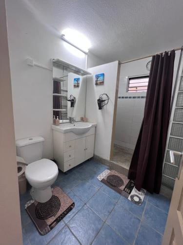 Koupelna v ubytování Appartement F3 à proximité des plages