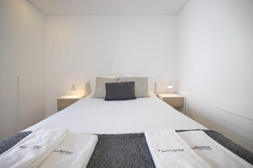 FLH Gaia Flat with Balcony