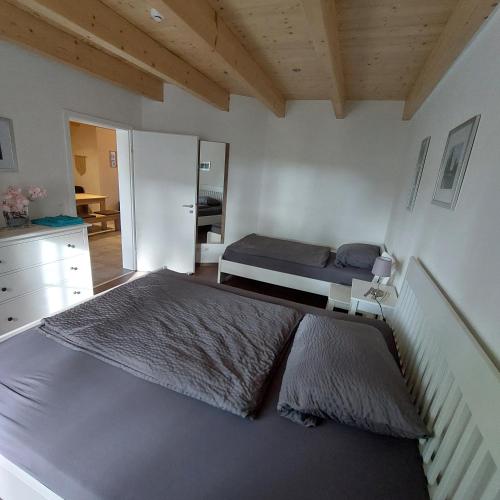 Postel nebo postele na pokoji v ubytování Ferienwohnung Leimitz