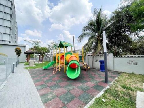 Legeområdet for børn på Rumah Santai 4 Bedrooms Bangi Kajang