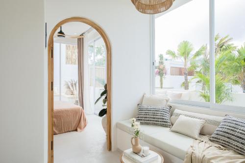 Ένα ή περισσότερα κρεβάτια σε δωμάτιο στο Mazari Villas
