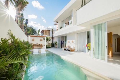 Πισίνα στο ή κοντά στο Mazari Villas