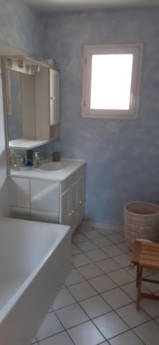 Fotografie z fotogalerie ubytování Chambre calme dans maison 5ièmr arrondissement v destinaci Lyon