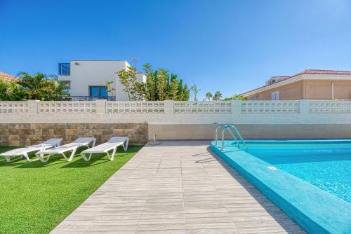 El Refugio de Aitana by Homestaygranacanaria