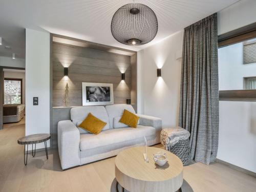 Appartement moderne, proche des pistes avec 2 chambres, Wi-Fi et parking à Courchevel Le Praz - FR-1-568-50