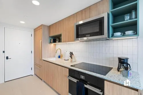 Stylish Apartments with Partial Ocean Views in Downtown! photo 81