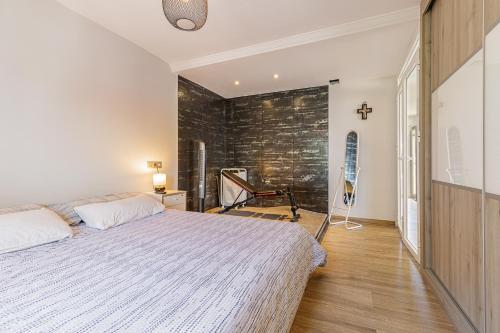 Tilman's House - Deluxe Retreat with Stunning View