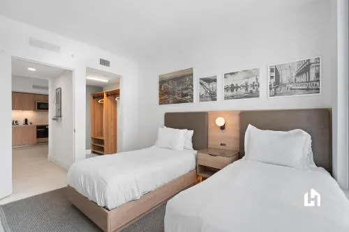 Stylish Apartments with Partial Ocean Views in Downtown! photo 175
