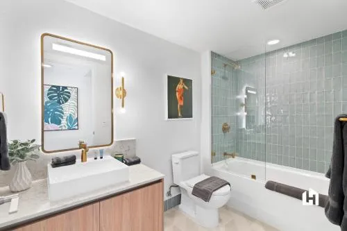 Stylish Apartments with Partial Ocean Views in Downtown! photo 179