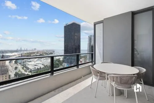 Stylish Apartments with Partial Ocean Views in Downtown! photo 183