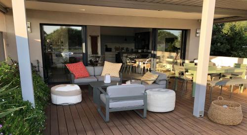 Photo de la galerie de l'établissement Appartement luxueux San Peire, aux Issambres